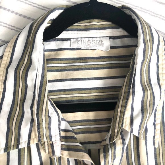 90s Oversized Short Sleeve Striped Button Up - Picture 2 of 6